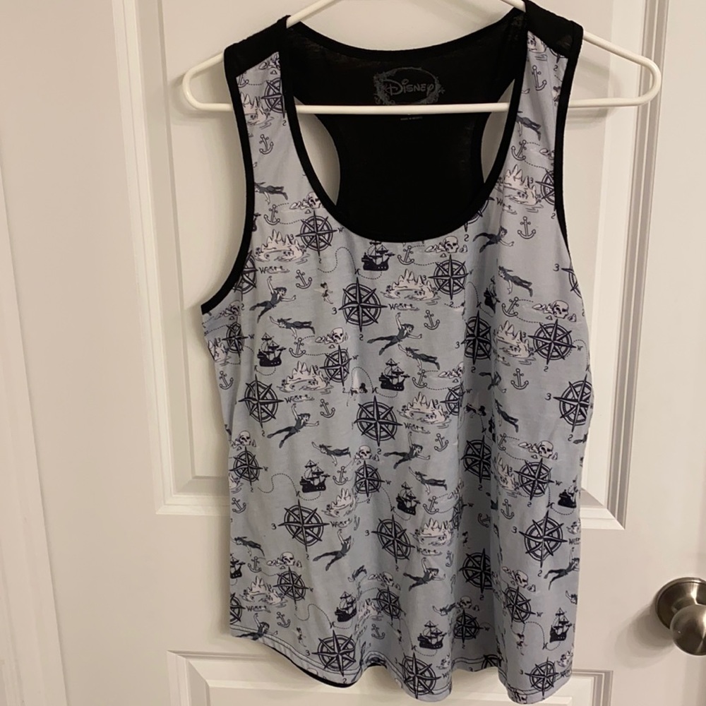 Peter Pan Disney’s top Sz XL